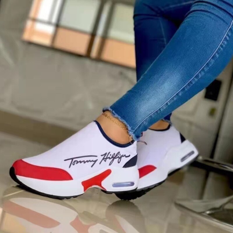 Casual Breathable Ladies Walking Sneakers Flat Women Shoes