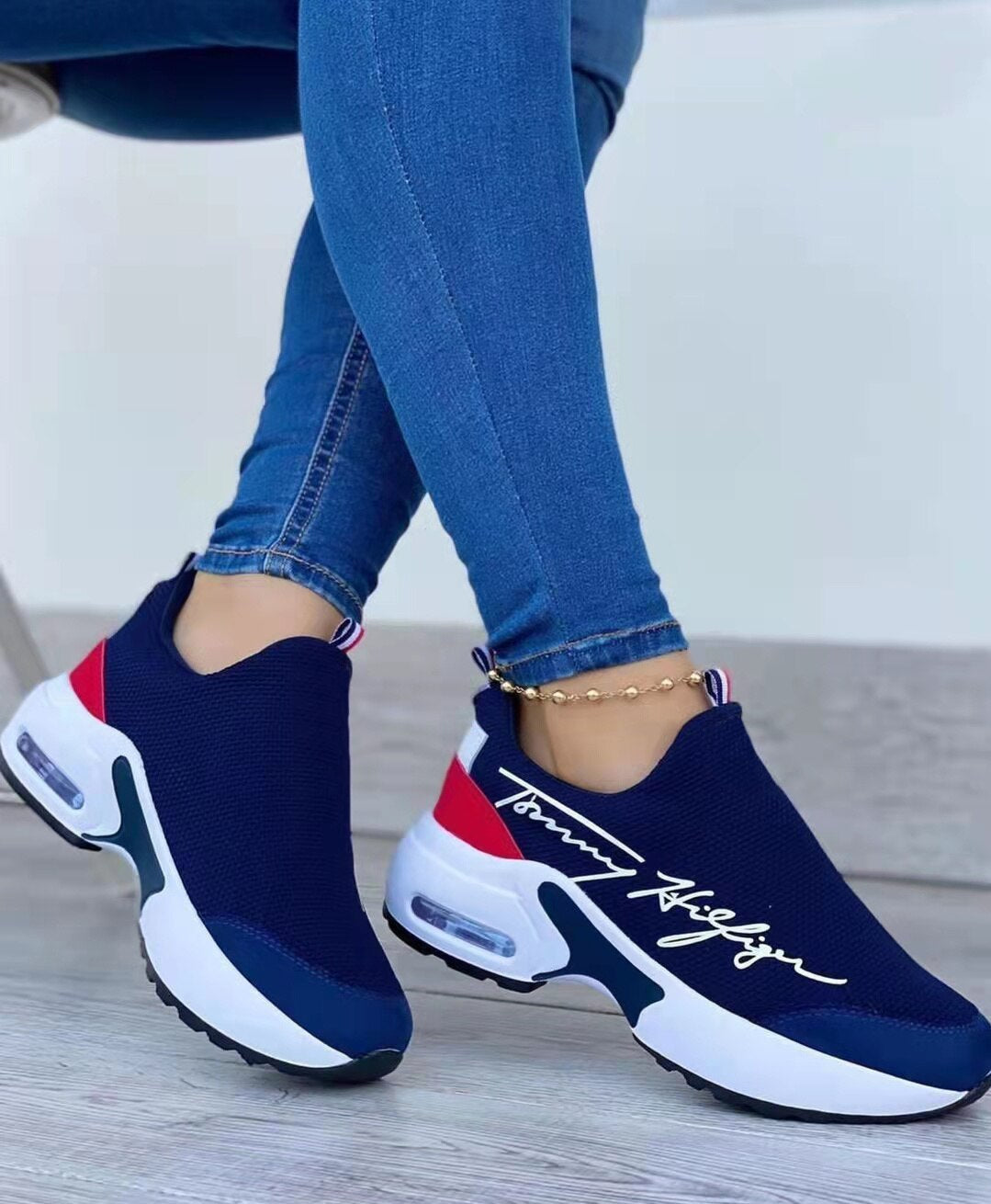 Casual Breathable Ladies Walking Sneakers Flat Women Shoes