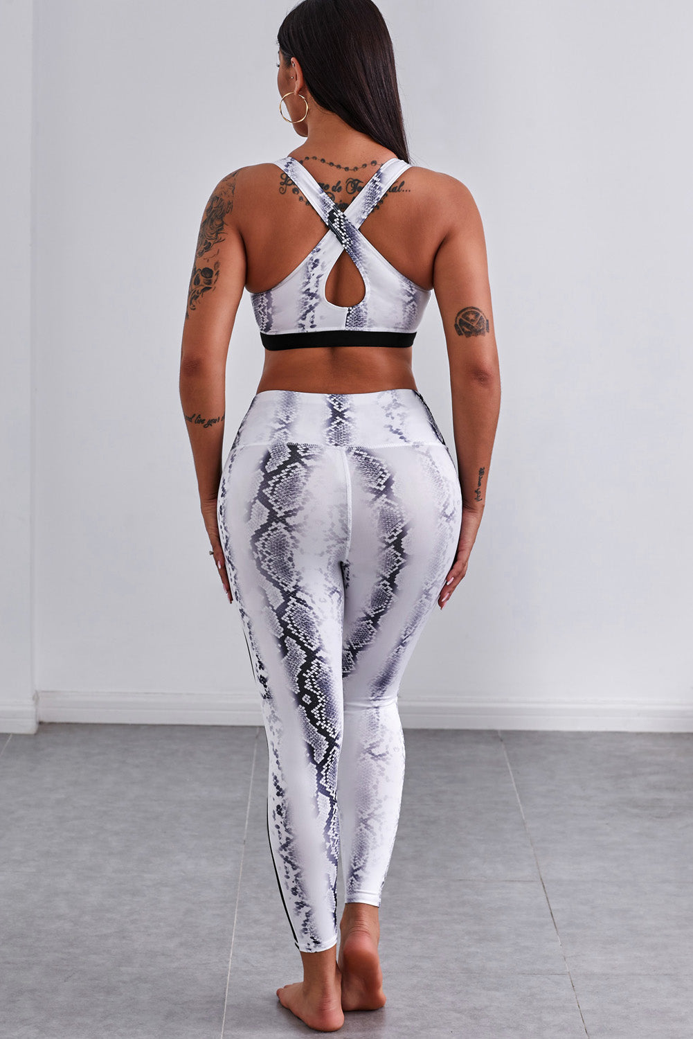 Women’s Snakeskin Sports Tops & Leggings Set